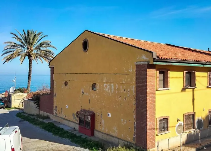 Pet Friendly Home In Pizzo Calabro With Kitchen