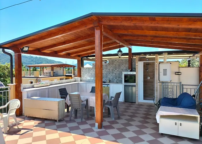 Pizzo Beach Club 14F