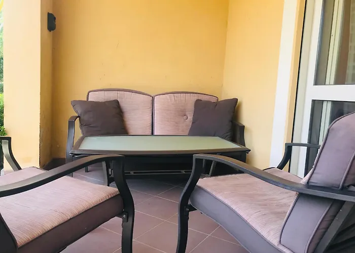 Pizzo Beach Club Two Bed Apartments 8G