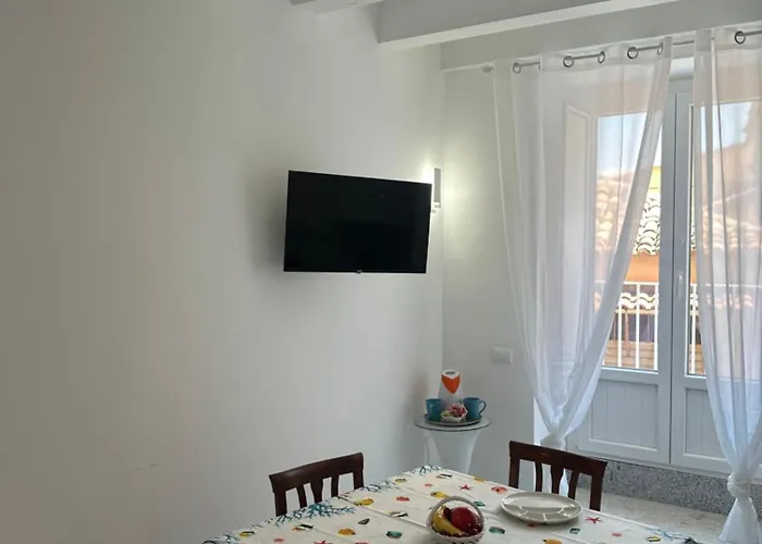 Casa Angelieri Apartments & Rooms